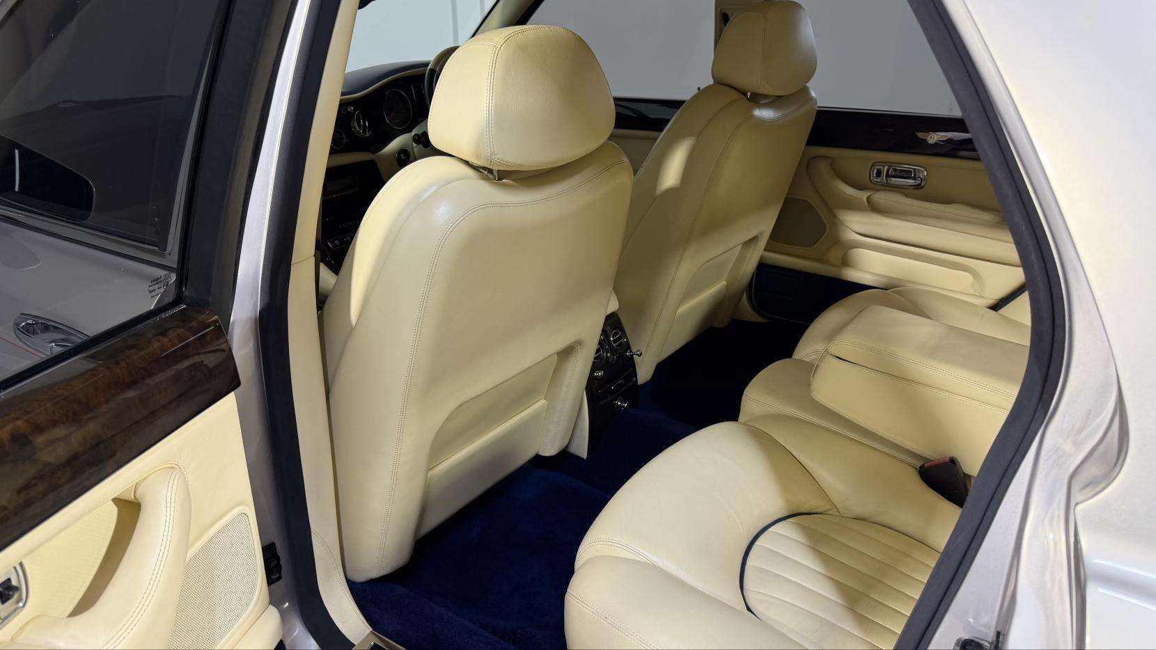 2001 BENTLEY ARNAGE 2001 BENTLEY ARNAGE