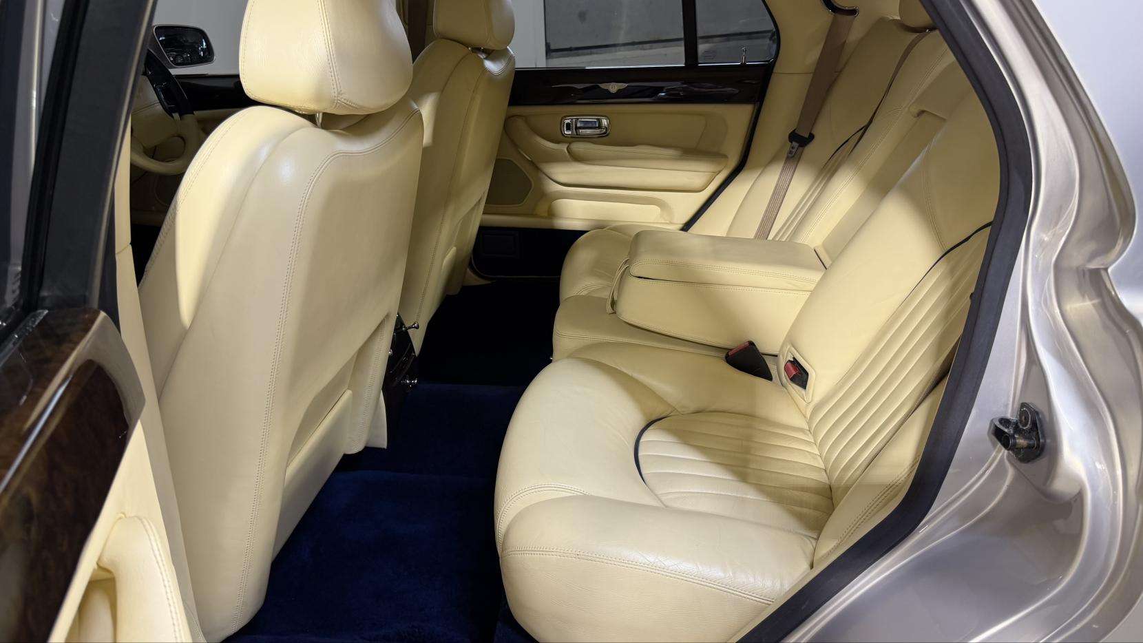 2001 BENTLEY ARNAGE 2001 BENTLEY ARNAGE