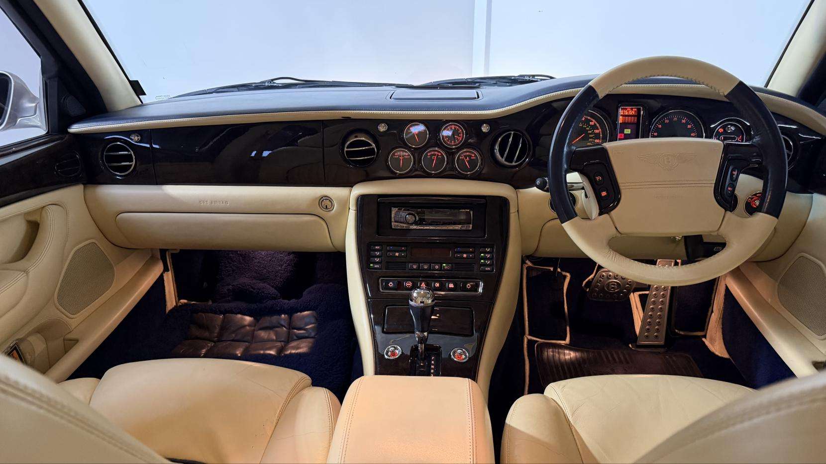 2001 BENTLEY ARNAGE 2001 BENTLEY ARNAGE