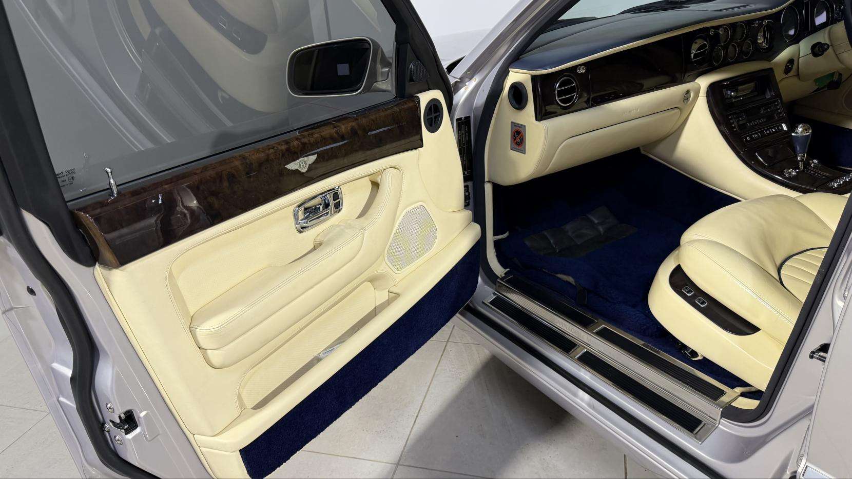 2001 BENTLEY ARNAGE 2001 BENTLEY ARNAGE