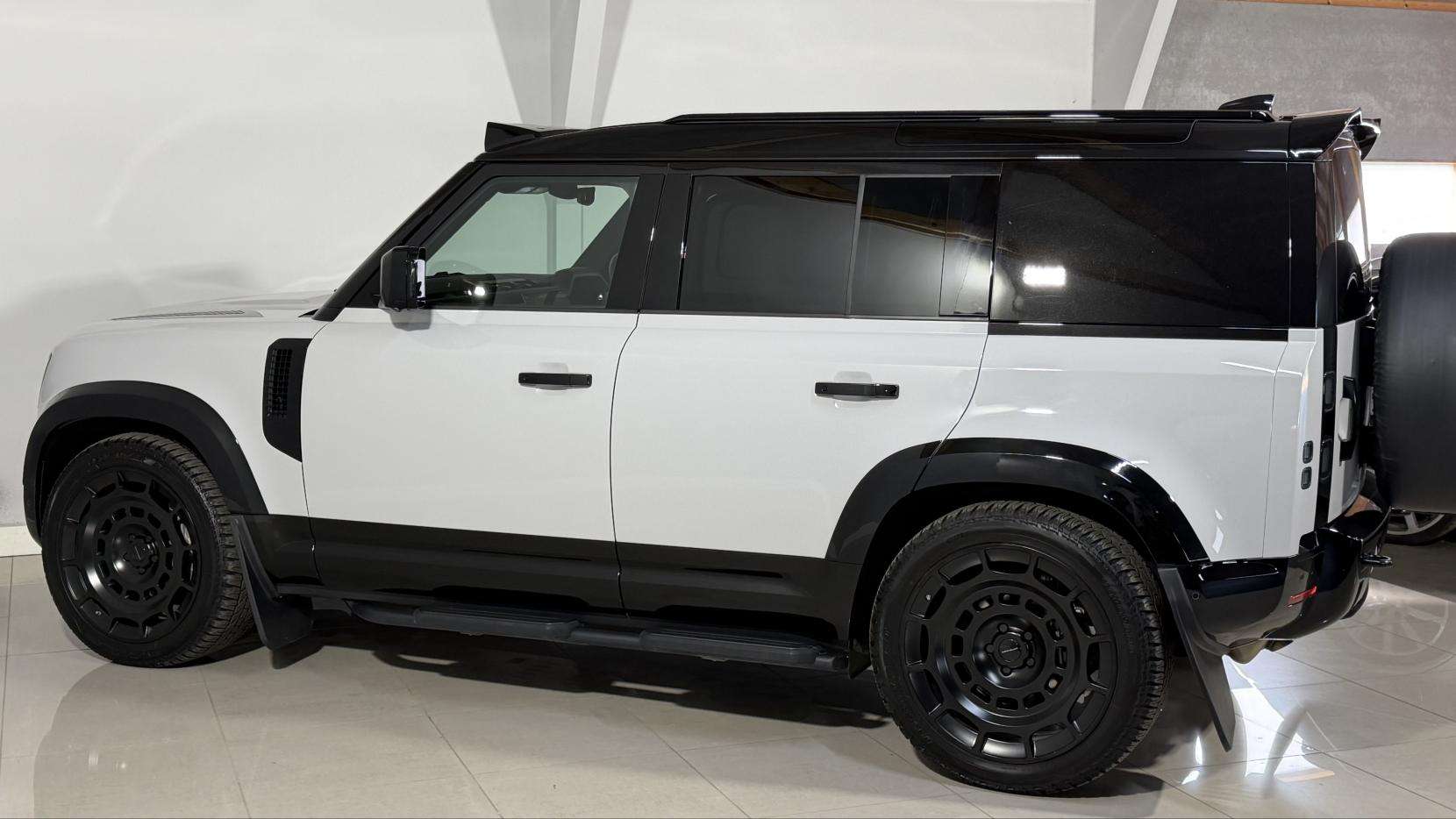 2026 LAND ROVER DEFENDER 110 2026 LAND ROVER DEFENDER 110