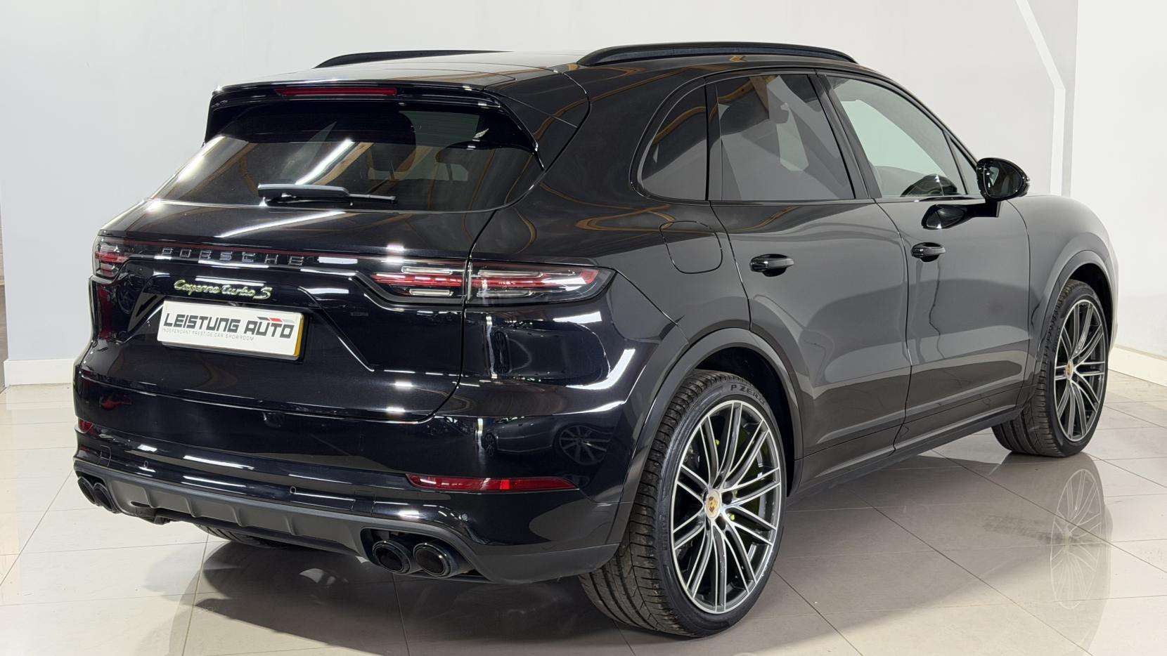 2019 PORSCHE CAYENNE 2019 PORSCHE CAYENNE
