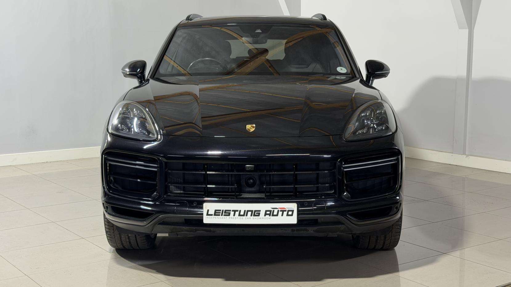 A 2019 PORSCHE CAYENNE 4.0 V8 E-Hybrid 14.1kWh Turbo S SUV 5dr Petrol Plug-in Hybrid TiptronicS 4WD Euro 6 (s/s) (680 ps) A 2019 PORSCHE CAYENNE 4.0 V8 E-Hybrid 14.1kWh Turbo S SUV 5dr Petrol Plug-in Hybrid TiptronicS 4WD Euro 6 (s/s) (680 ps)