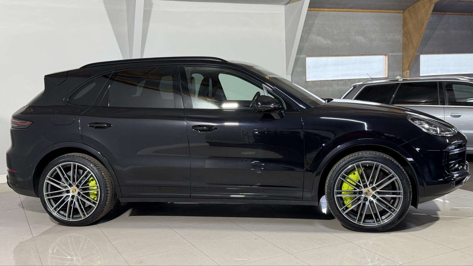 2019 PORSCHE CAYENNE 2019 PORSCHE CAYENNE