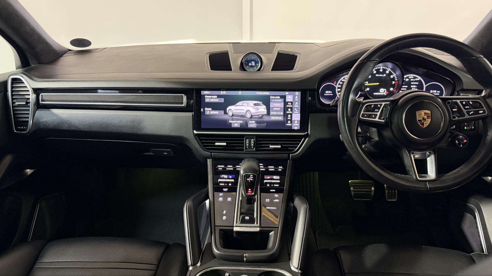 2019 PORSCHE CAYENNE 2019 PORSCHE CAYENNE