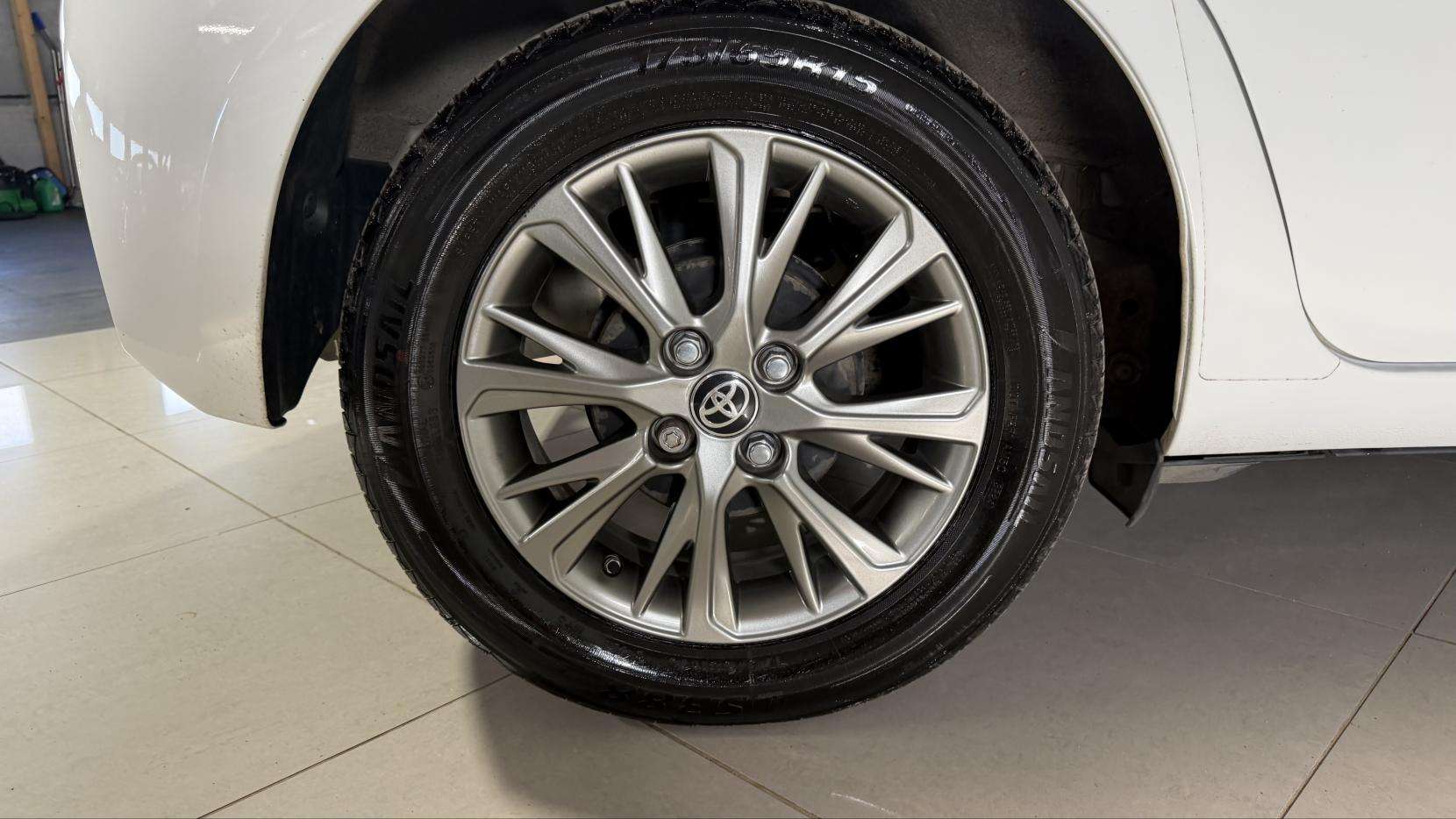 2017 TOYOTA YARIS 2017 TOYOTA YARIS