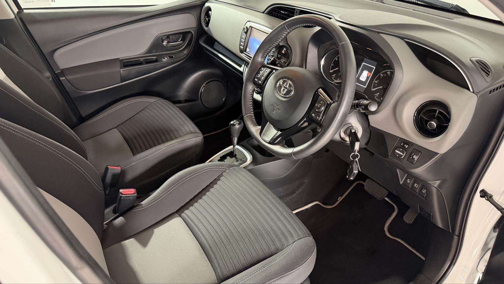 2017 TOYOTA YARIS 2017 TOYOTA YARIS