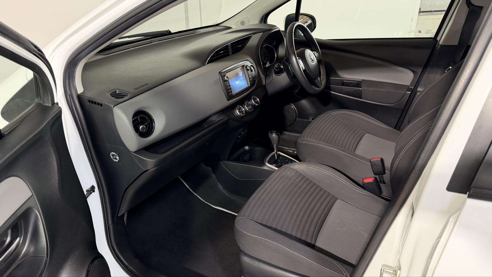 2017 TOYOTA YARIS 2017 TOYOTA YARIS