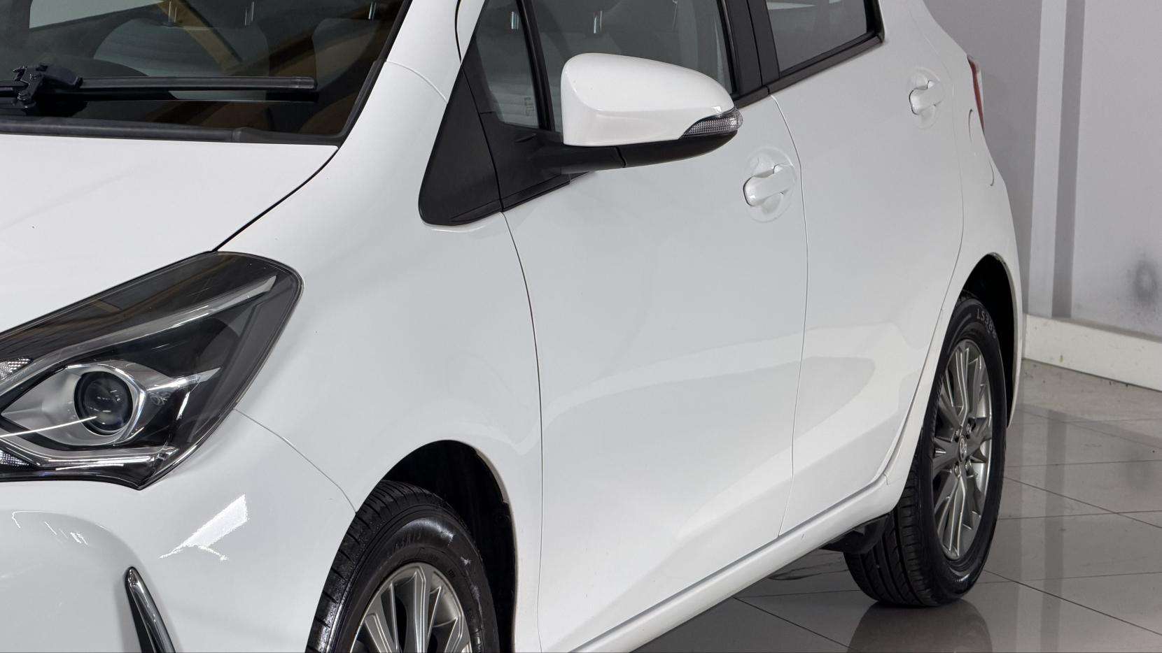 2017 TOYOTA YARIS 2017 TOYOTA YARIS