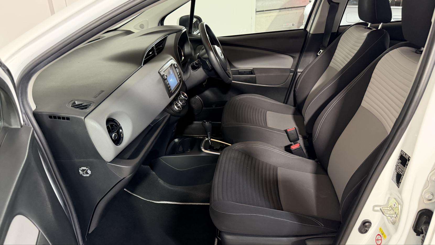 2017 TOYOTA YARIS 2017 TOYOTA YARIS