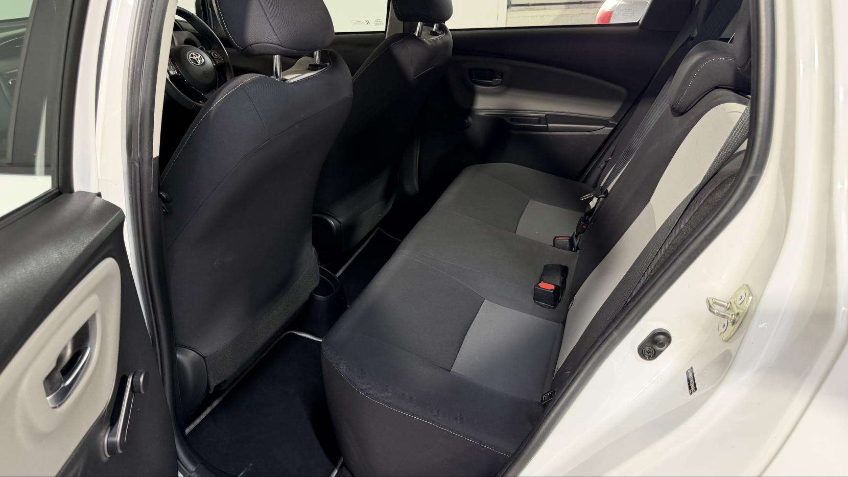 2017 TOYOTA YARIS 2017 TOYOTA YARIS