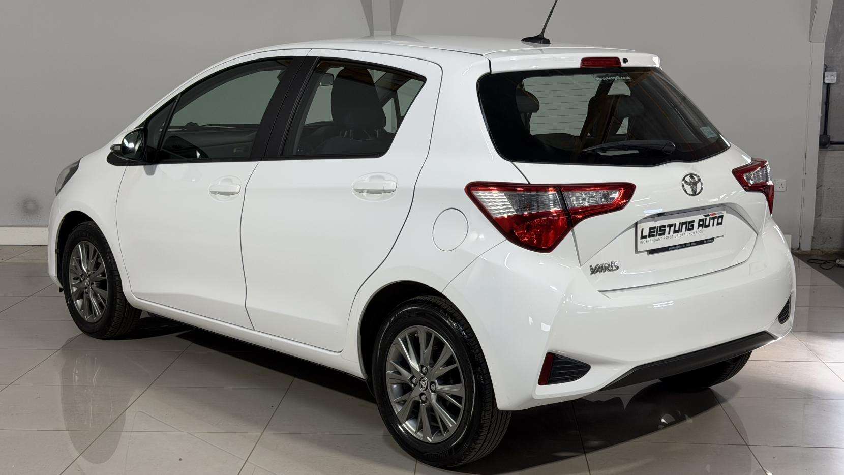 2017 TOYOTA YARIS 2017 TOYOTA YARIS