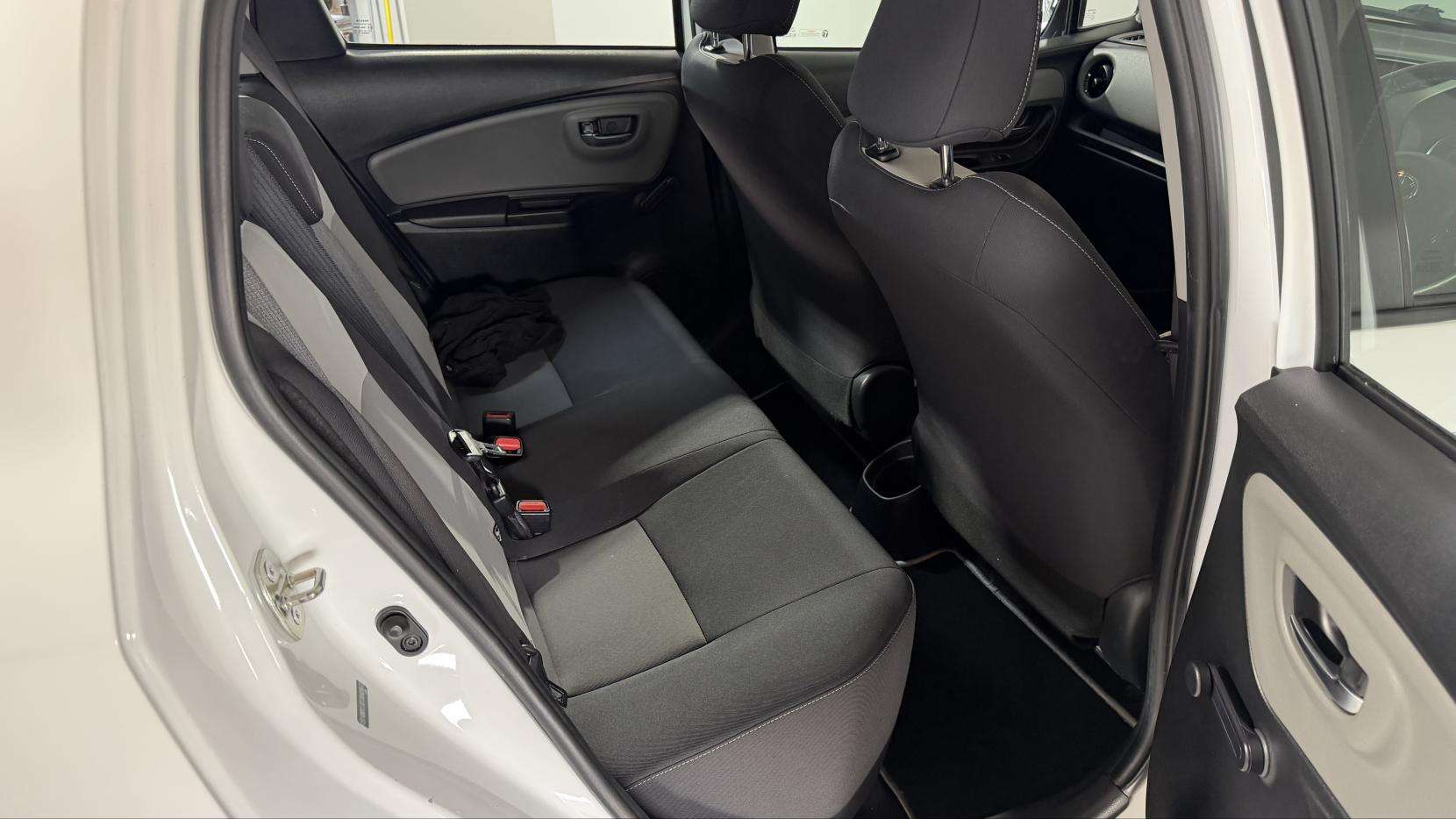 2017 TOYOTA YARIS 2017 TOYOTA YARIS