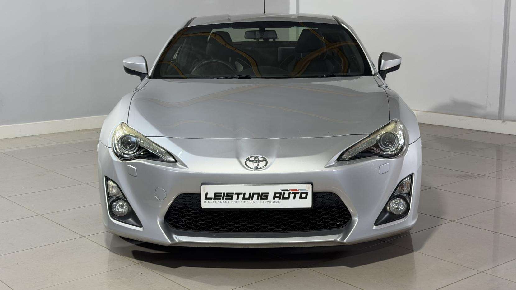 A 2012 TOYOTA GT86 2.0 Boxer D-4S Coupe 2dr Petrol Manual Euro 5 (200 ps) A 2012 TOYOTA GT86 2.0 Boxer D-4S Coupe 2dr Petrol Manual Euro 5 (200 ps)