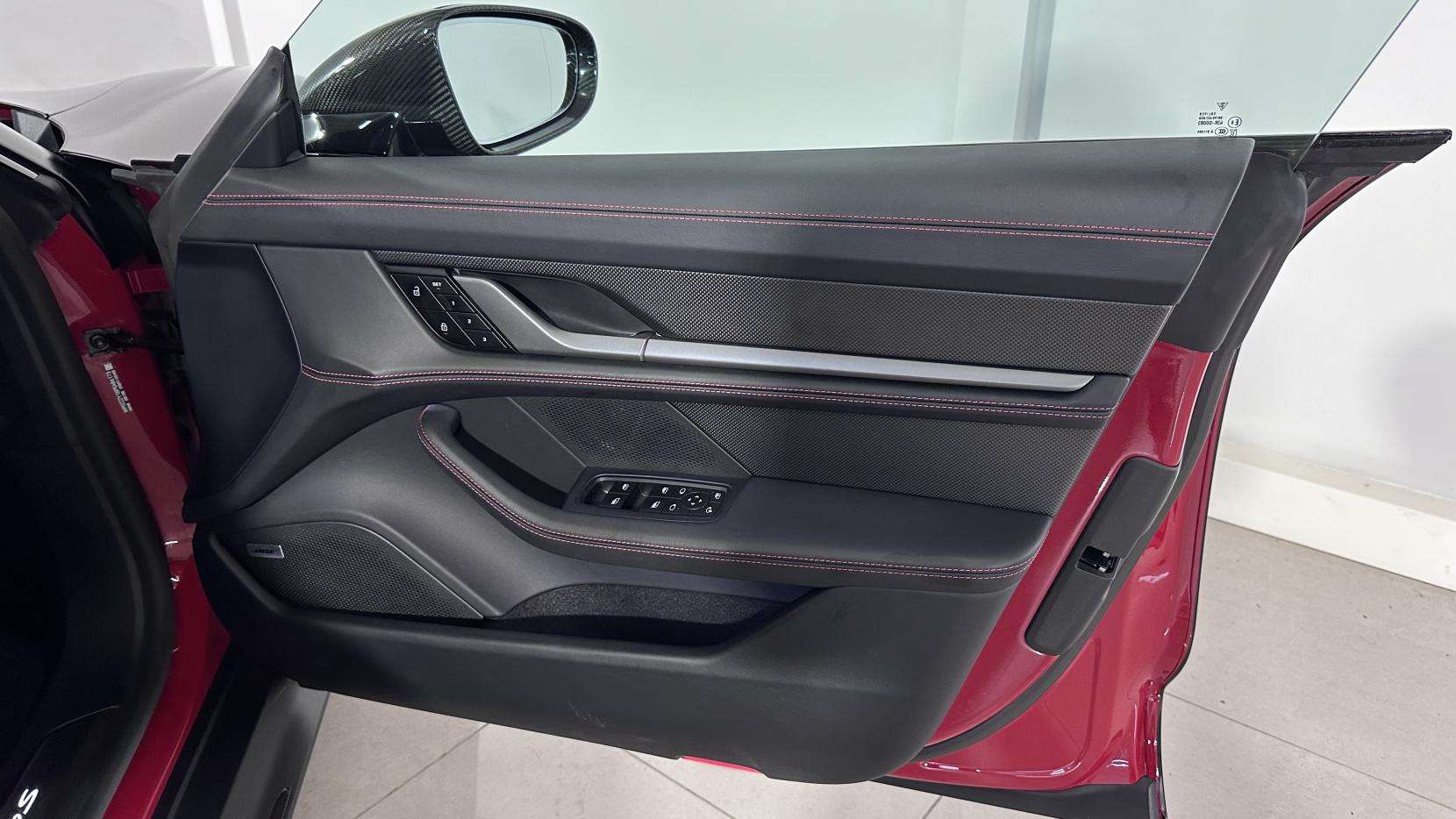 2023 PORSCHE TAYCAN 2023 PORSCHE TAYCAN