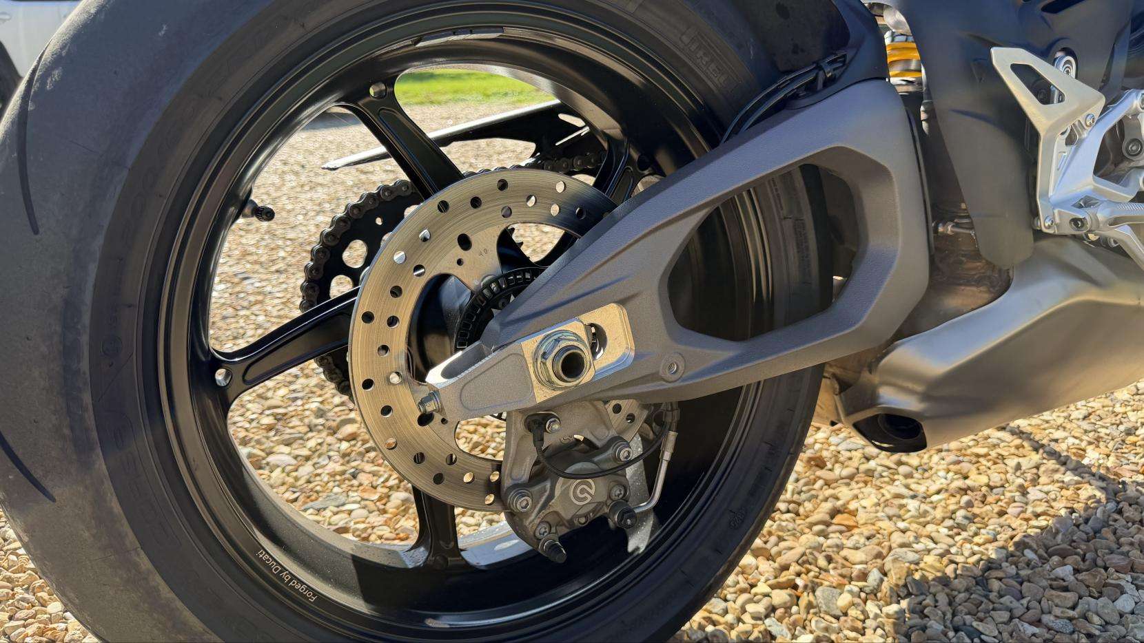 2025 DUCATI STREETFIGHTER V4S 2025 DUCATI STREETFIGHTER V4S