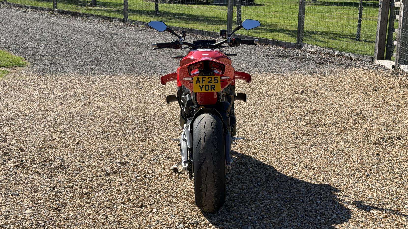 2025 DUCATI STREETFIGHTER V4S 2025 DUCATI STREETFIGHTER V4S