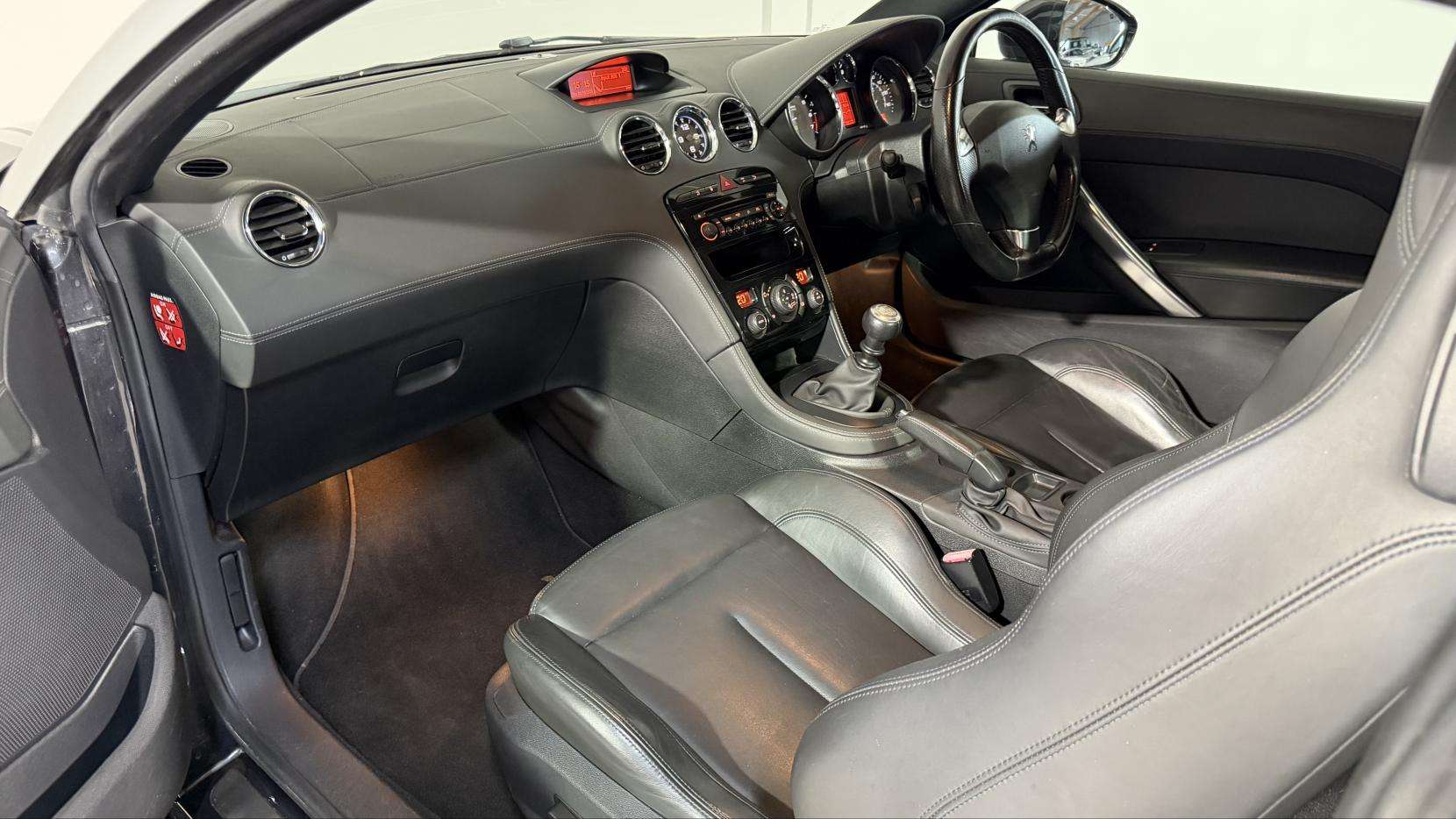 2011 PEUGEOT RCZ 2011 PEUGEOT RCZ