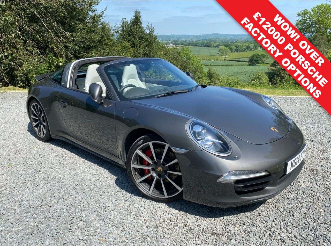 A 2019 PORSCHE 911 3.8 TARGA 4S PDK 2d 400 BHP A 2019 PORSCHE 911 3.8 TARGA 4S PDK 2d 400 BHP