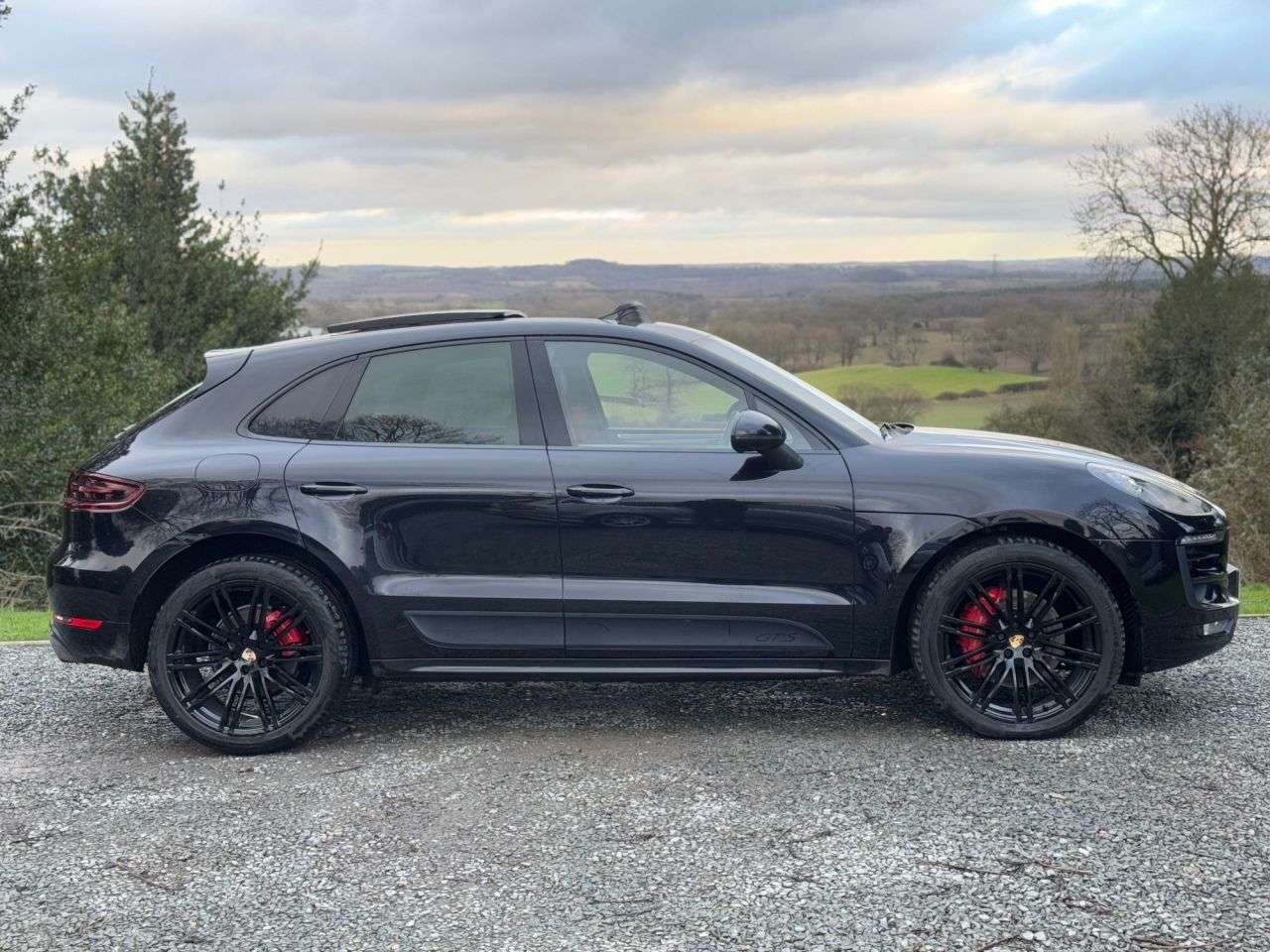 2017 PORSCHE MACAN 2017 PORSCHE MACAN