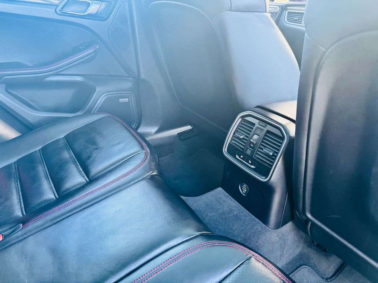2017 PORSCHE MACAN 2017 PORSCHE MACAN