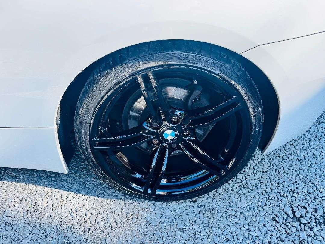 2012 BMW Z4 2012 BMW Z4