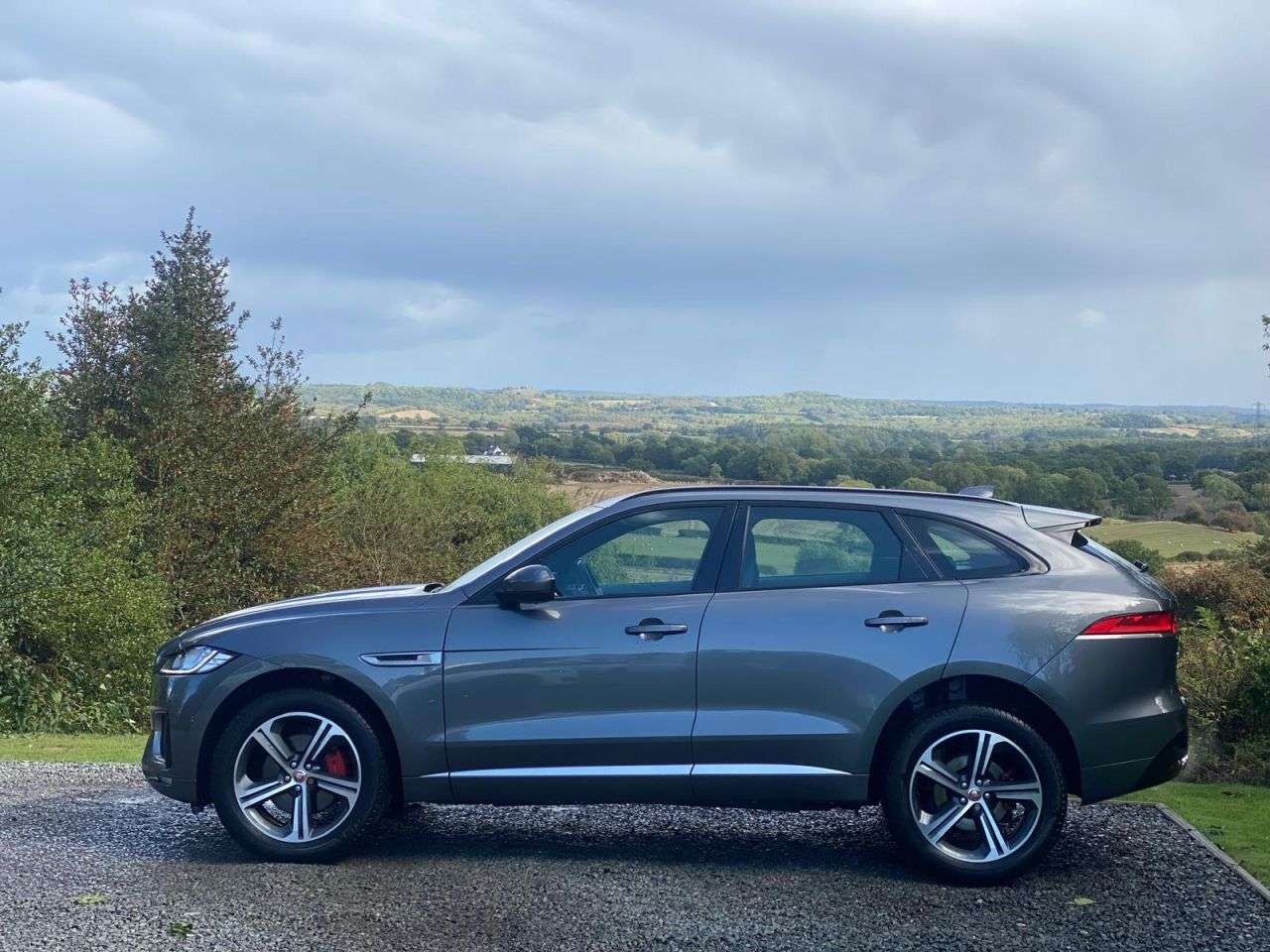 2018 JAGUAR F-PACE 2018 JAGUAR F-PACE