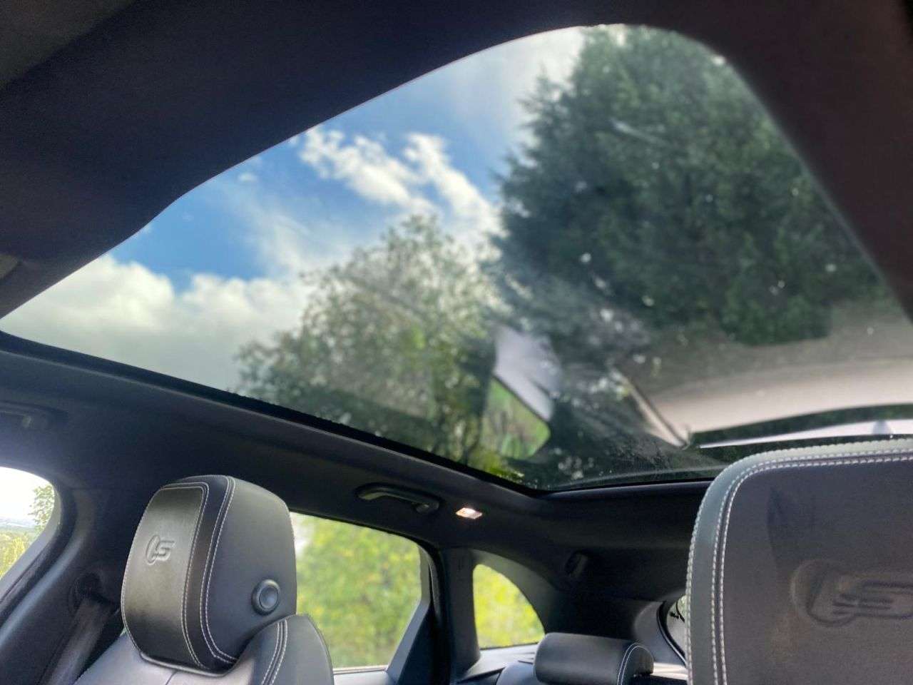 2018 JAGUAR F-PACE 2018 JAGUAR F-PACE