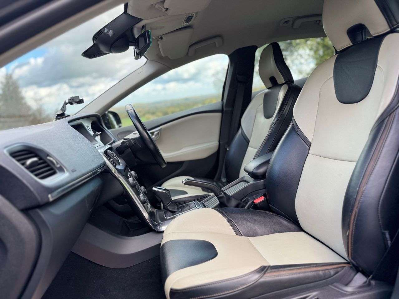 2013 VOLVO V40 CROSS COUNTRY 2013 VOLVO V40 CROSS COUNTRY