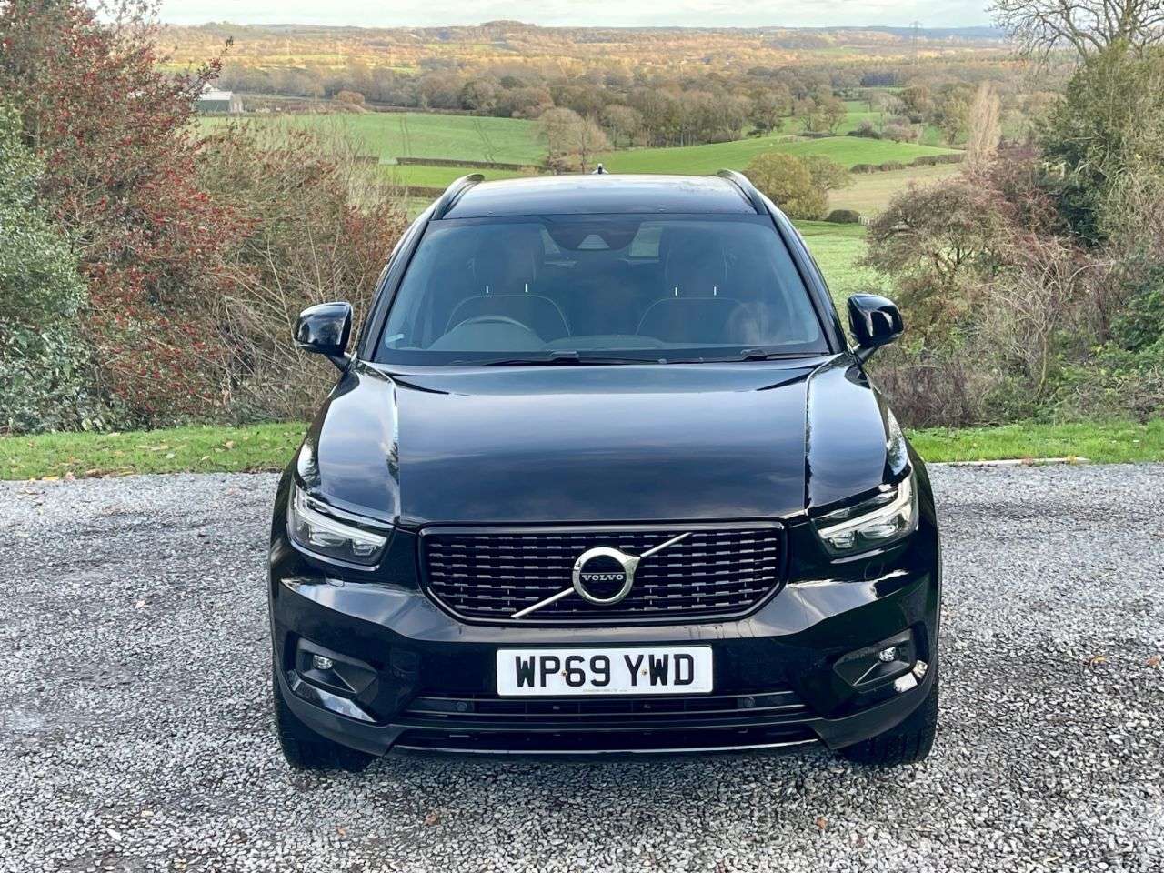 2020 VOLVO XC40 2020 VOLVO XC40