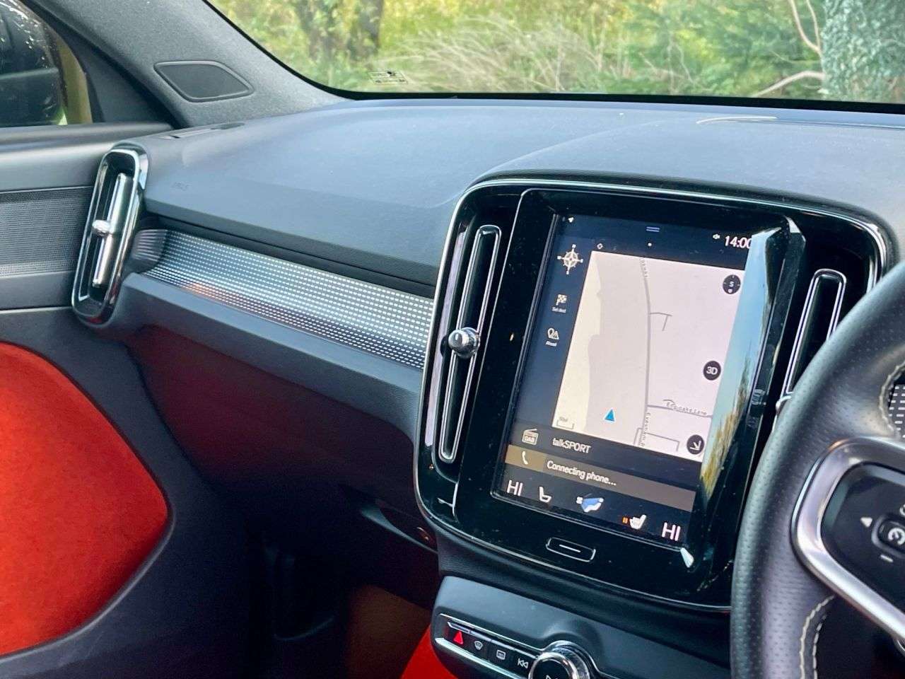 2020 VOLVO XC40 2020 VOLVO XC40