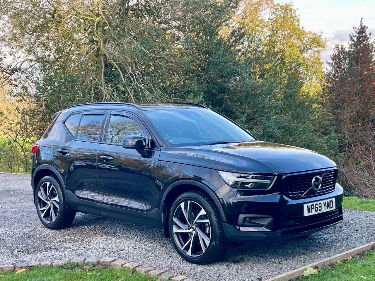 2020 VOLVO XC40 2020 VOLVO XC40