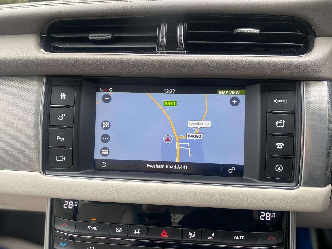 2017 JAGUAR XF 2017 JAGUAR XF