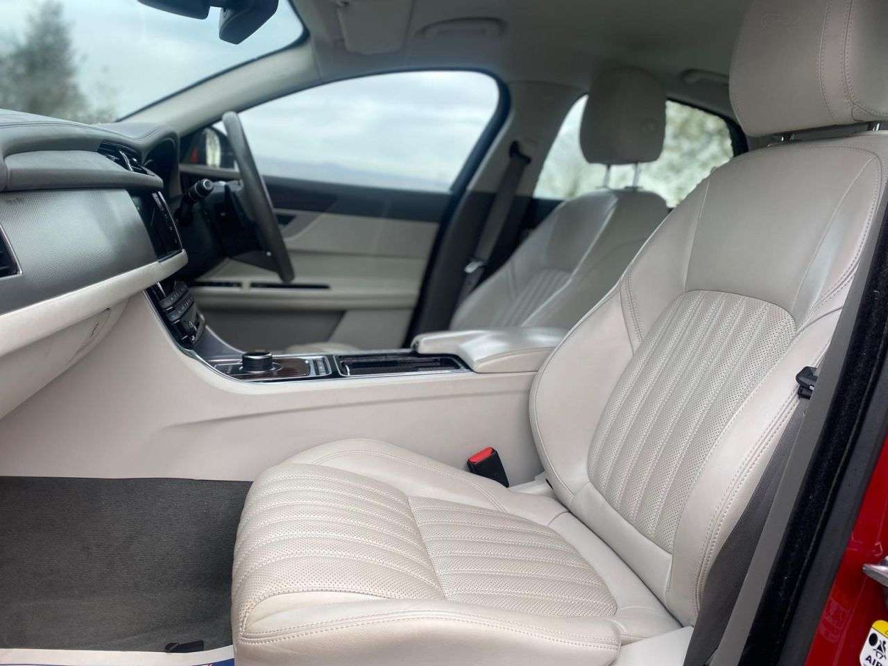 2017 JAGUAR XF 2017 JAGUAR XF