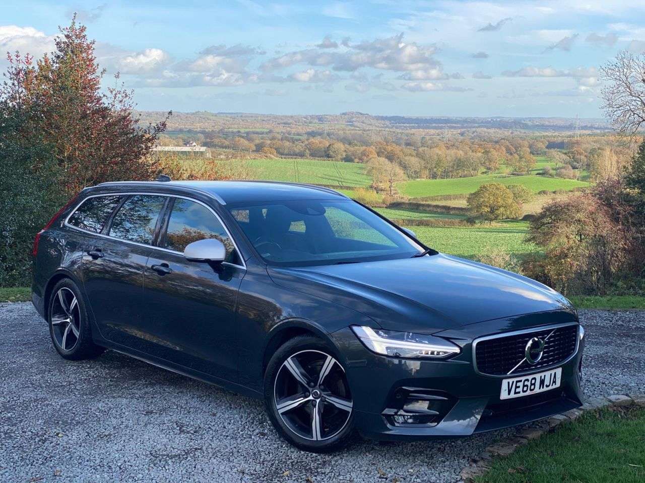 2019 VOLVO V90 2019 VOLVO V90