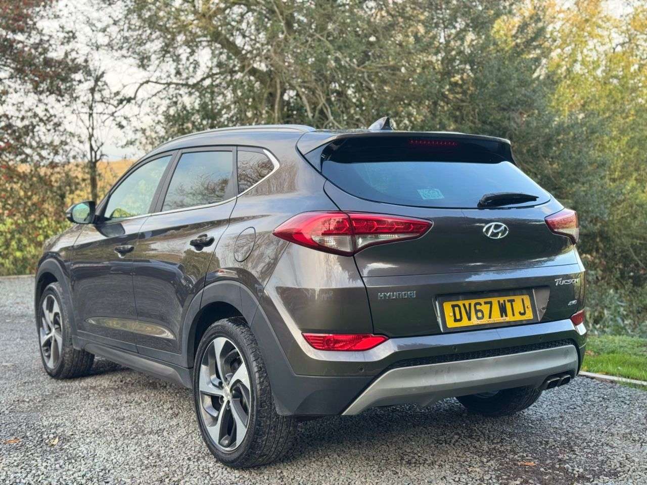 A 2017 HYUNDAI TUCSON 2.0 CRDi Premium SUV 5dr Diesel Manual 4WD Euro 6 (136 ps) A 2017 HYUNDAI TUCSON 2.0 CRDi Premium SUV 5dr Diesel Manual 4WD Euro 6 (136 ps)