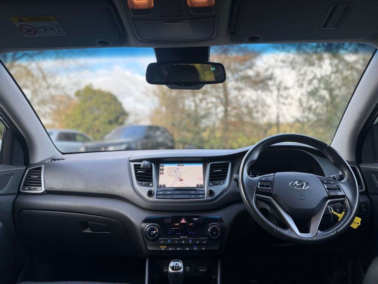 A 2015 HYUNDAI TUCSON 1.7 CRDi Blue Drive Premium SUV 5dr Diesel Manual Euro 6 (s/s) (116 ps) A 2015 HYUNDAI TUCSON 1.7 CRDi Blue Drive Premium SUV 5dr Diesel Manual Euro 6 (s/s) (116 ps)