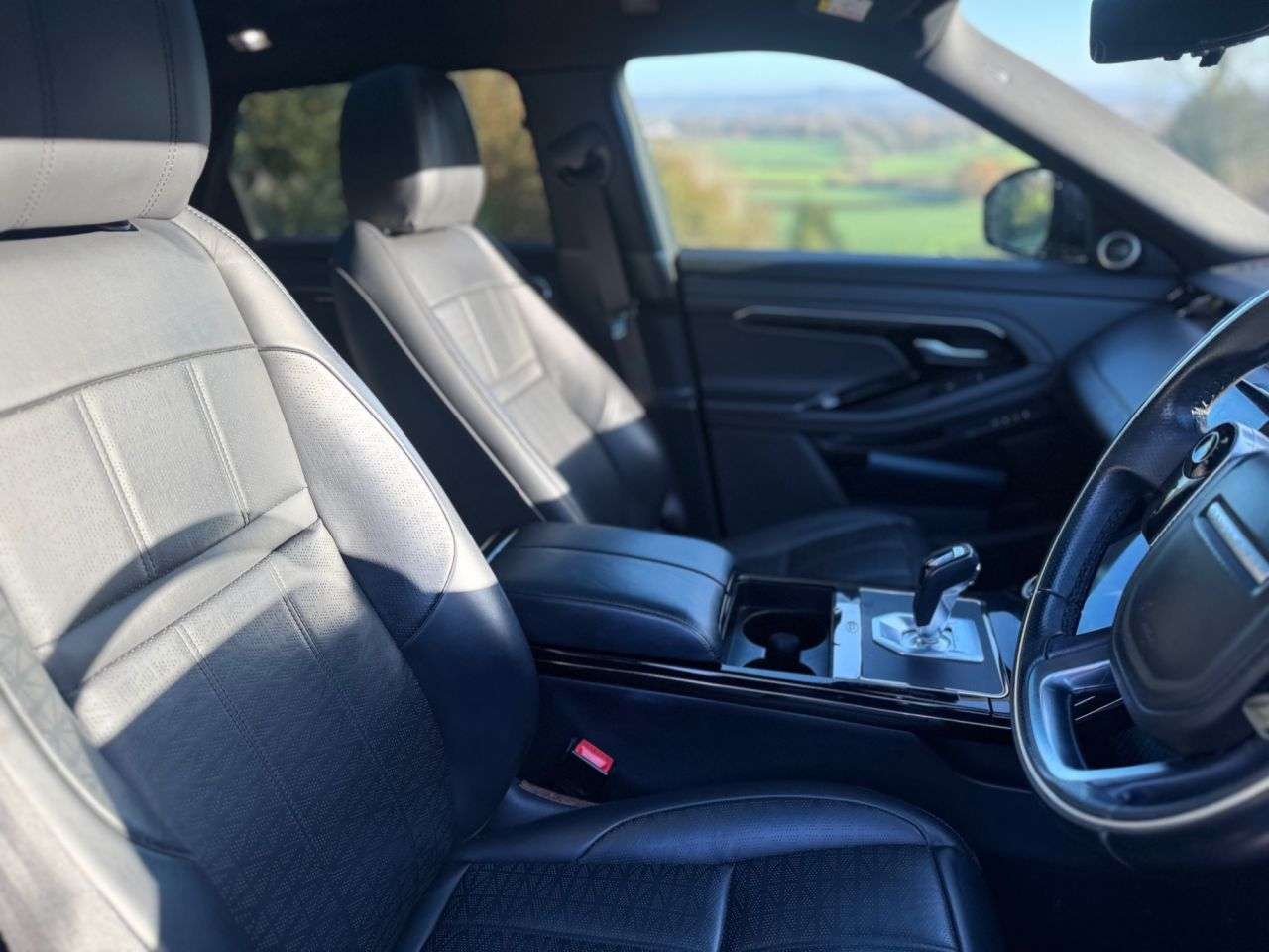 2019 LAND ROVER RANGE ROVER EVOQUE 2019 LAND ROVER RANGE ROVER EVOQUE