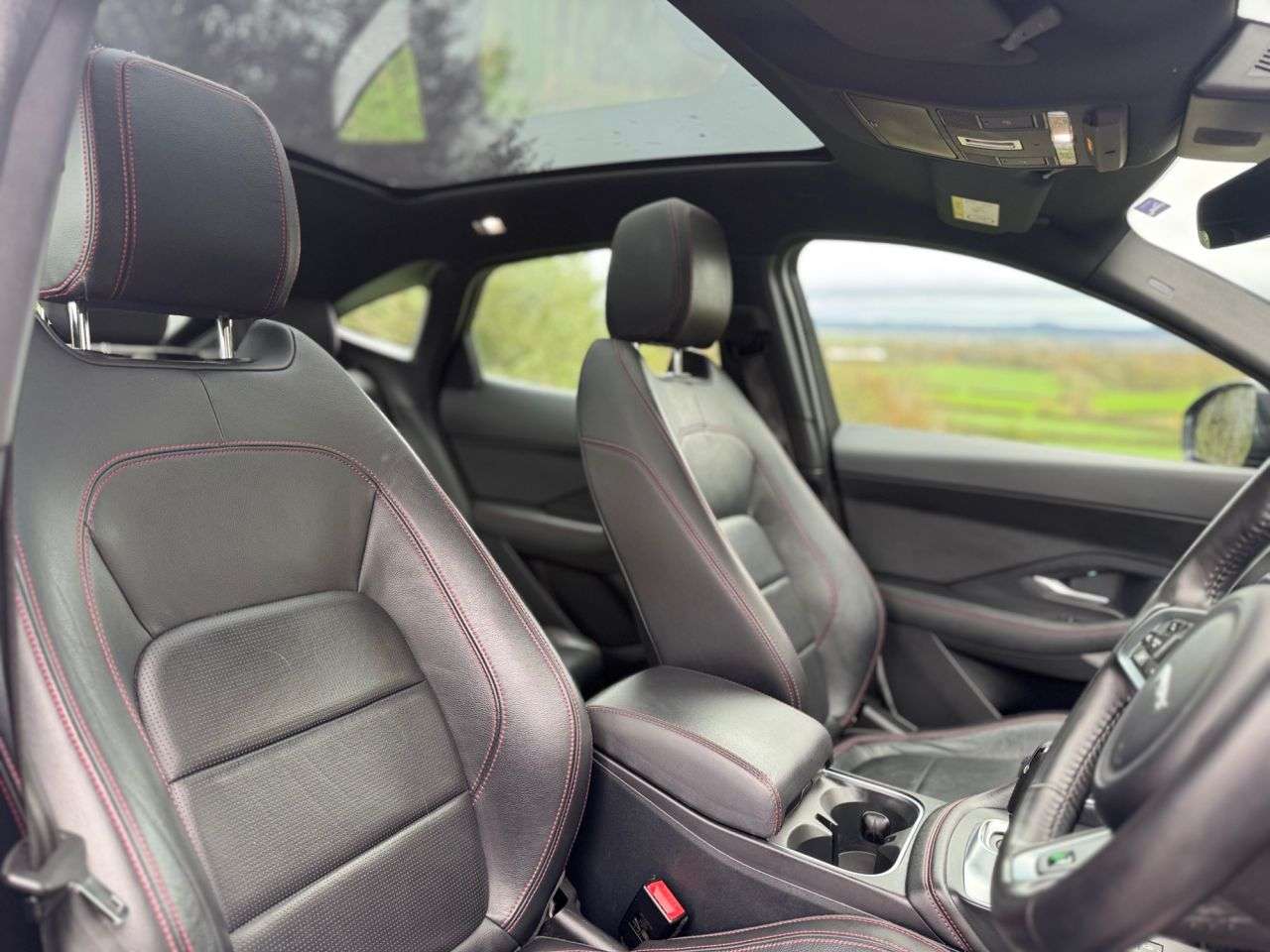 A 2020 JAGUAR E-PACE 2.0 P200 Chequered Flag SUV 5dr Petrol Auto AWD Euro 6 (s/s) (200 ps) A 2020 JAGUAR E-PACE 2.0 P200 Chequered Flag SUV 5dr Petrol Auto AWD Euro 6 (s/s) (200 ps)