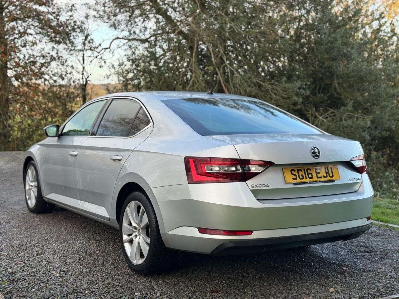 2016 SKODA SUPERB 2016 SKODA SUPERB