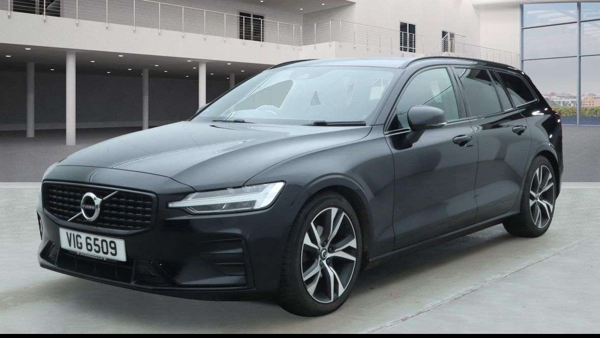 2021 VOLVO V60 2021 VOLVO V60