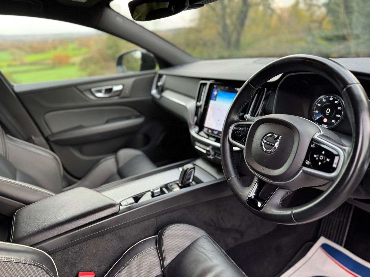 2021 VOLVO V60 2021 VOLVO V60