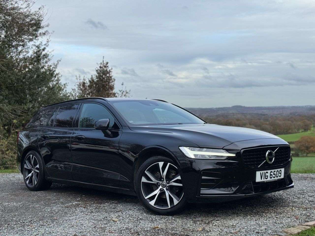 2021 VOLVO V60 2021 VOLVO V60