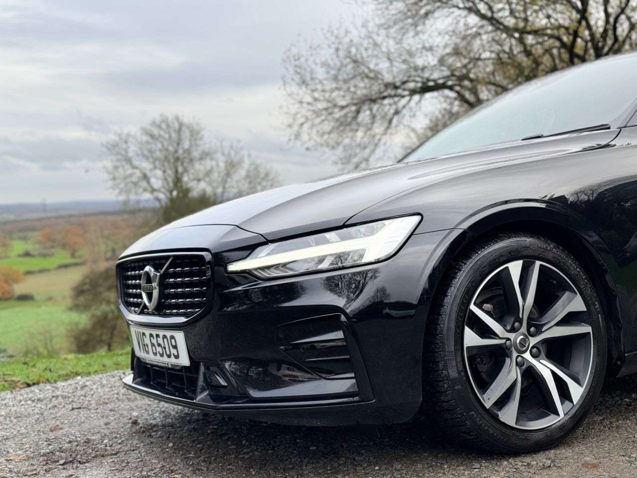 2021 VOLVO V60 2021 VOLVO V60