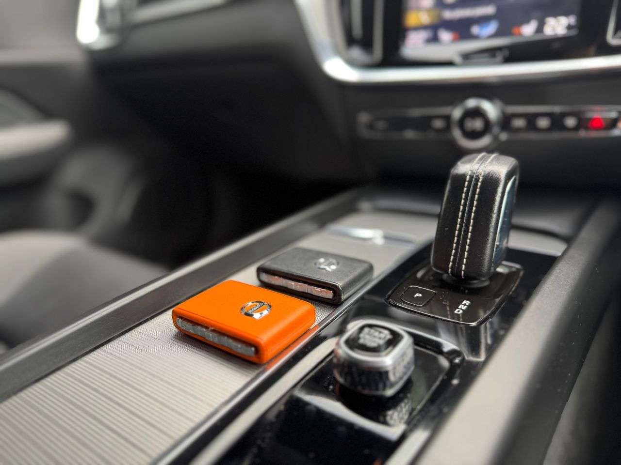 2021 VOLVO V60 2021 VOLVO V60