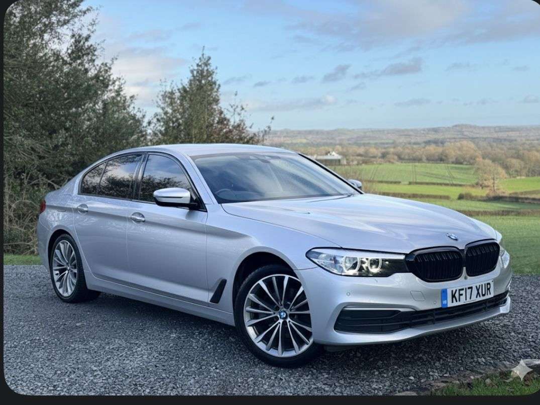 A 2017 BMW 5 SERIES 2.0 520d SE Saloon 4dr Diesel Auto xDrive Euro 6 (s/s) (190 ps) A 2017 BMW 5 SERIES 2.0 520d SE Saloon 4dr Diesel Auto xDrive Euro 6 (s/s) (190 ps)