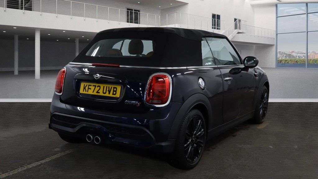 A 2022 MINI CONVERTIBLE 2.0 Cooper S Exclusive Convertible 2dr Petrol Steptronic Euro 6 (s/s) (178 A 2022 MINI CONVERTIBLE 2.0 Cooper S Exclusive Convertible 2dr Petrol Steptronic Euro 6 (s/s) (178