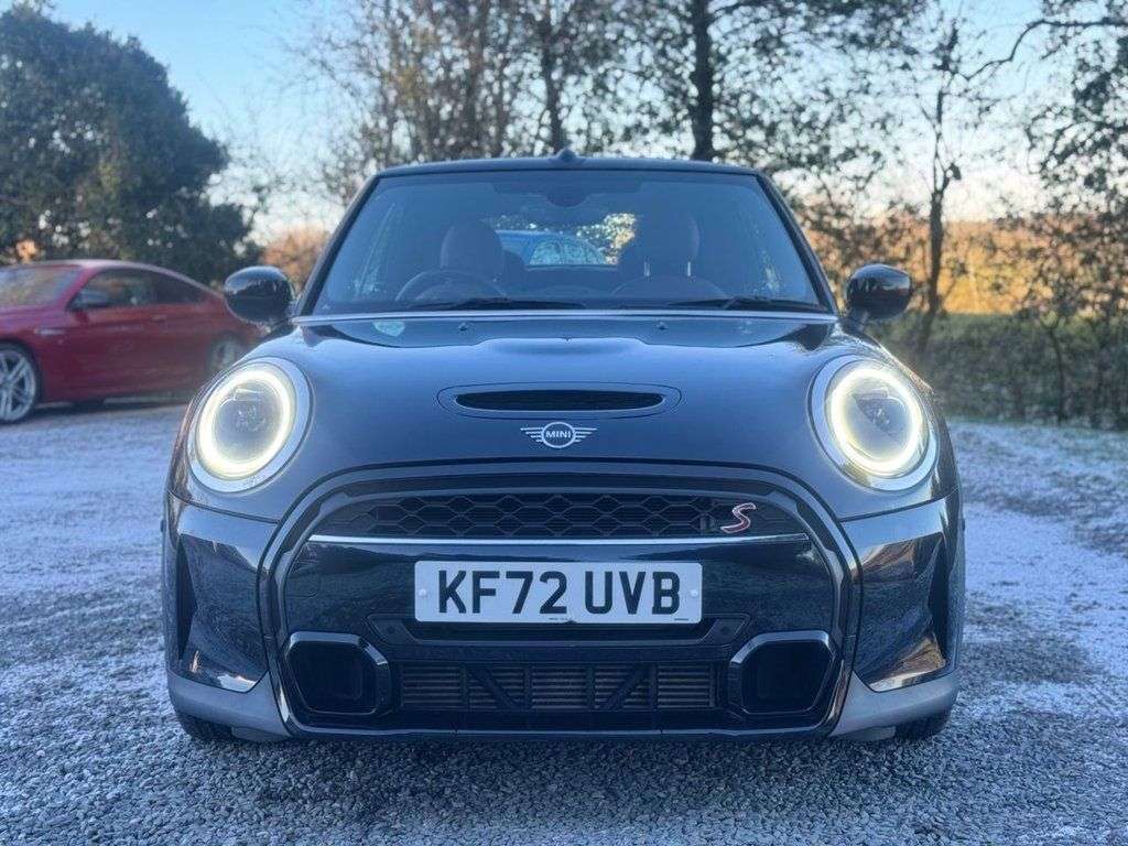 2022 MINI CONVERTIBLE 2022 MINI CONVERTIBLE