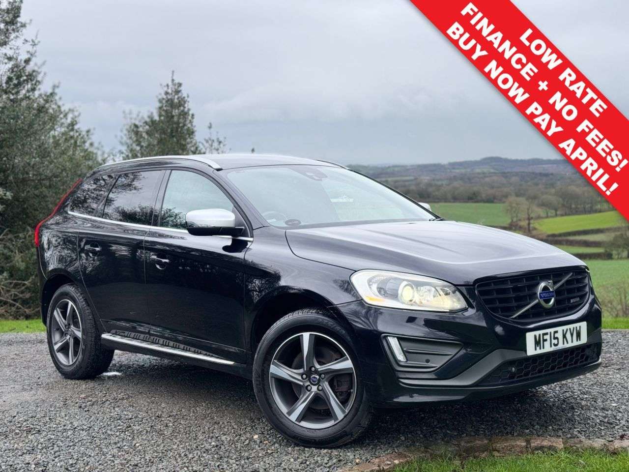 A 2015 VOLVO XC60 2.4 D4 R-Design Lux Nav SUV 5dr Diesel Geartronic AWD Euro 5 (181 ps) A 2015 VOLVO XC60 2.4 D4 R-Design Lux Nav SUV 5dr Diesel Geartronic AWD Euro 5 (181 ps)