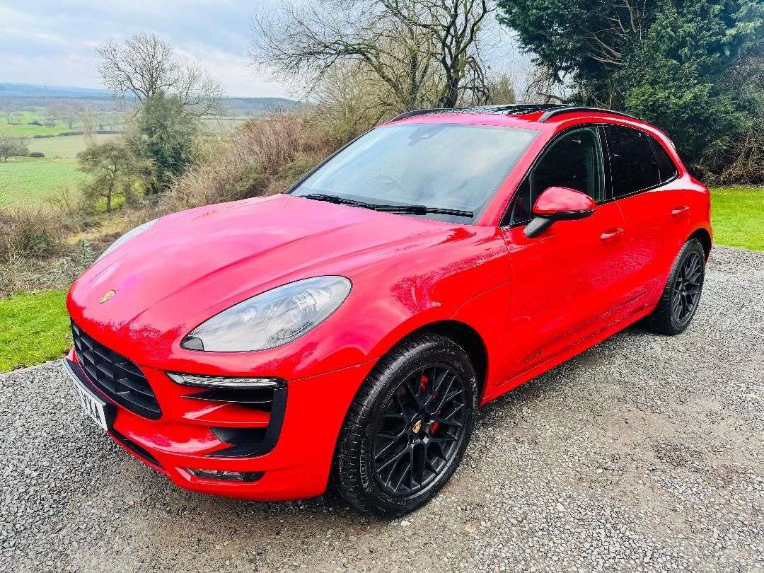 2016 PORSCHE MACAN 2016 PORSCHE MACAN